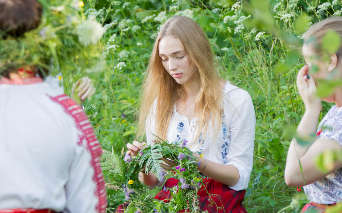 The weaving of the Kupala Wreath ahead of Ivan Kupala.
